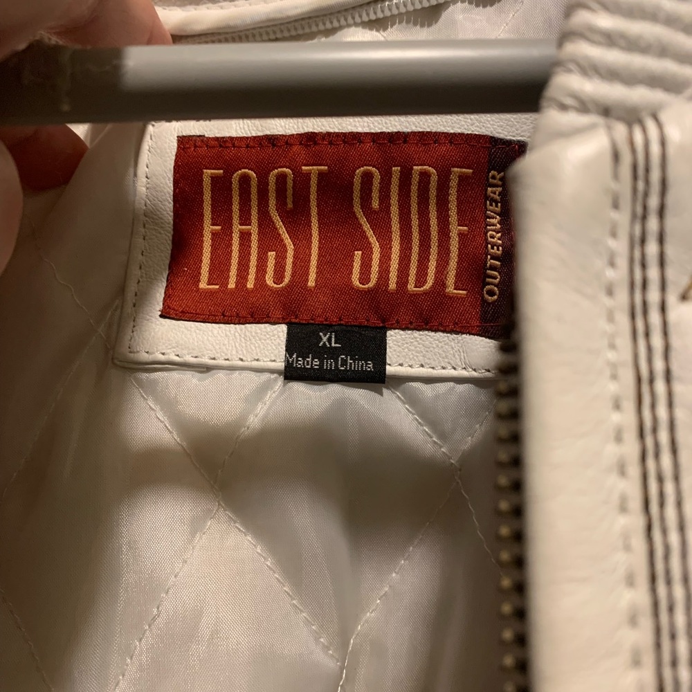 Vintage Leather Jacket - Picture 4 of 13